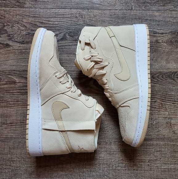 NEW Nike Air Jordan 1 - Picture 6 of 8